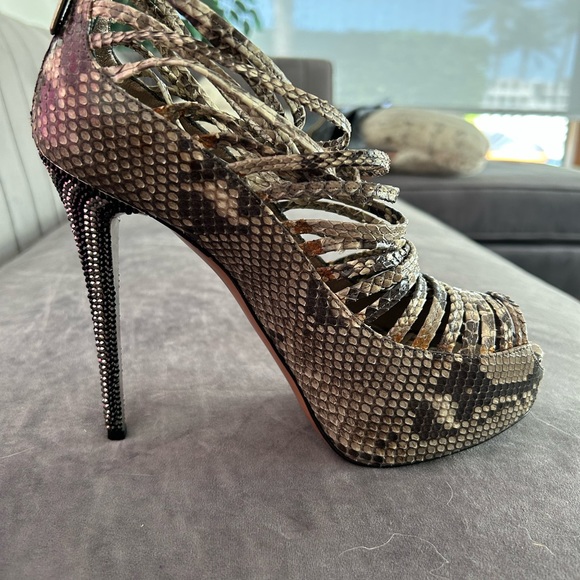 Python high heels, size 39, Leather-Italian, Like new - Picture 3 of 15